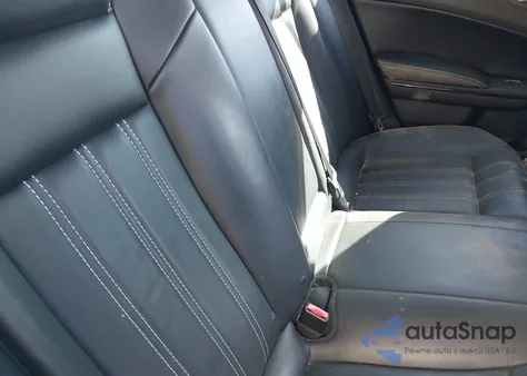 2014 Chrysler 300 S z USA, uszkodzony, nr VIN 2C3CCABG7EH264604